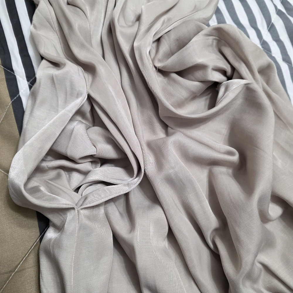 H&M FLOWING DRESS NEW W/O TAGS SIZE MEDIUM - Picture 7 of 15